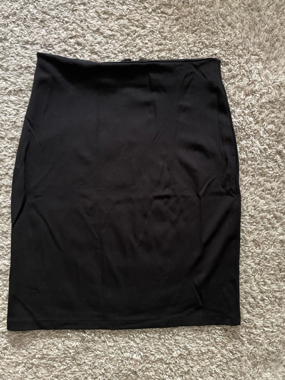 Black Women's Stretch Pencil Skirt - Sleek Office-to-Evening